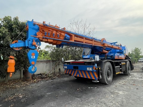 รถเครน 50 ตัน 4 ล้อ